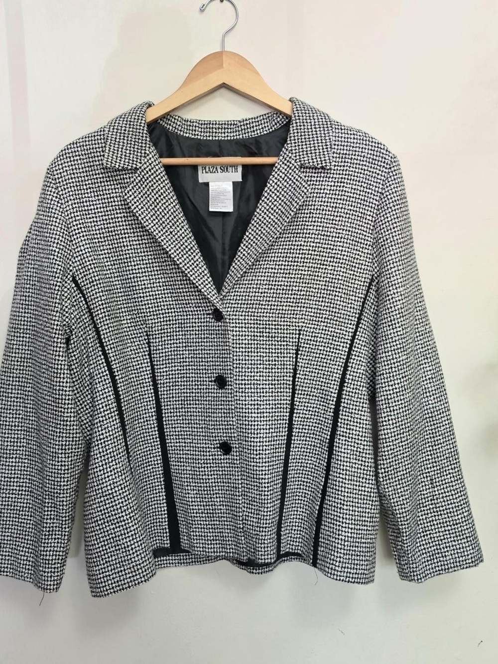 1980's Vintage houndstooth blazer